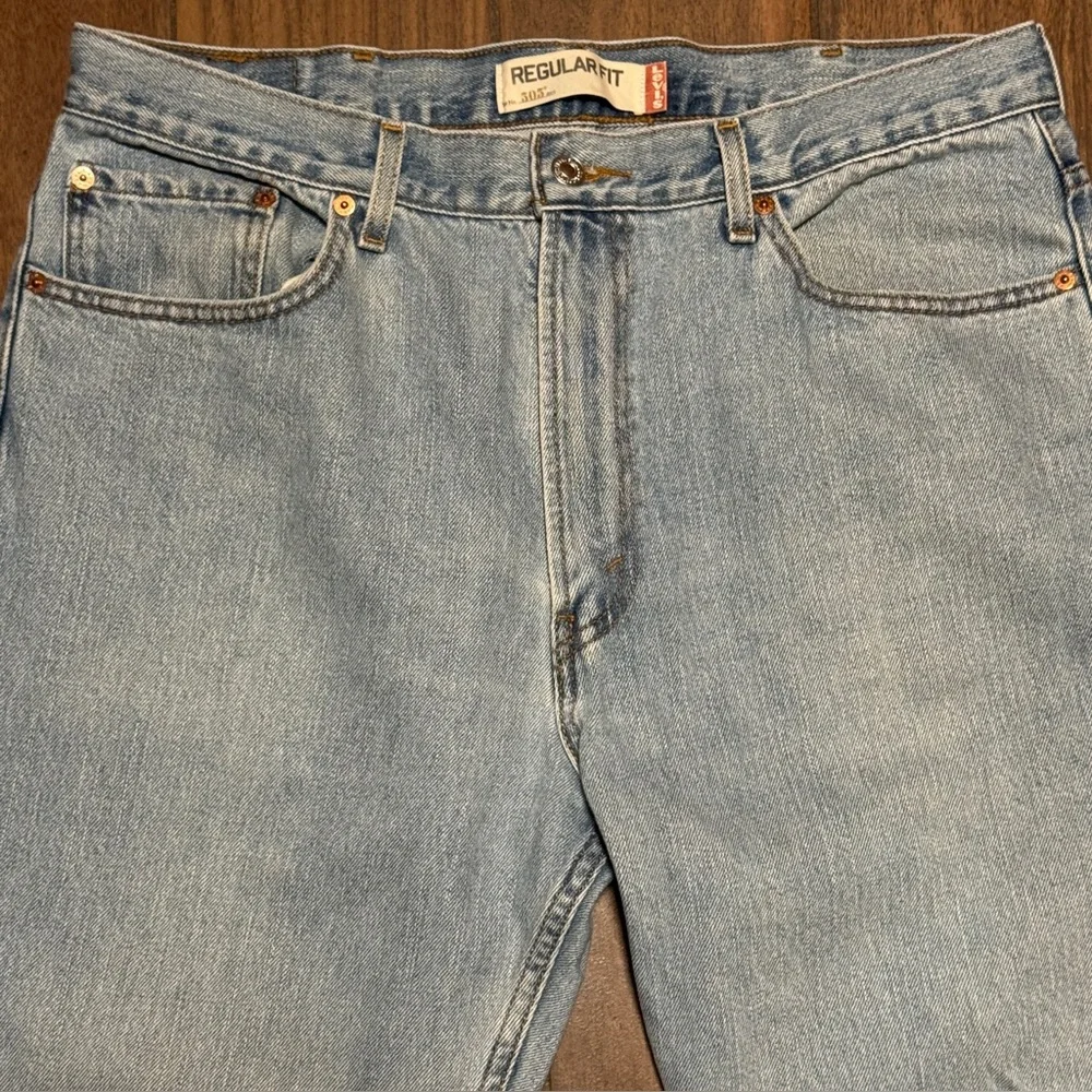 LEVI’S 505 Regular Fit Straight Leg Light Stonewash Blue Jeans Size 38 x 34